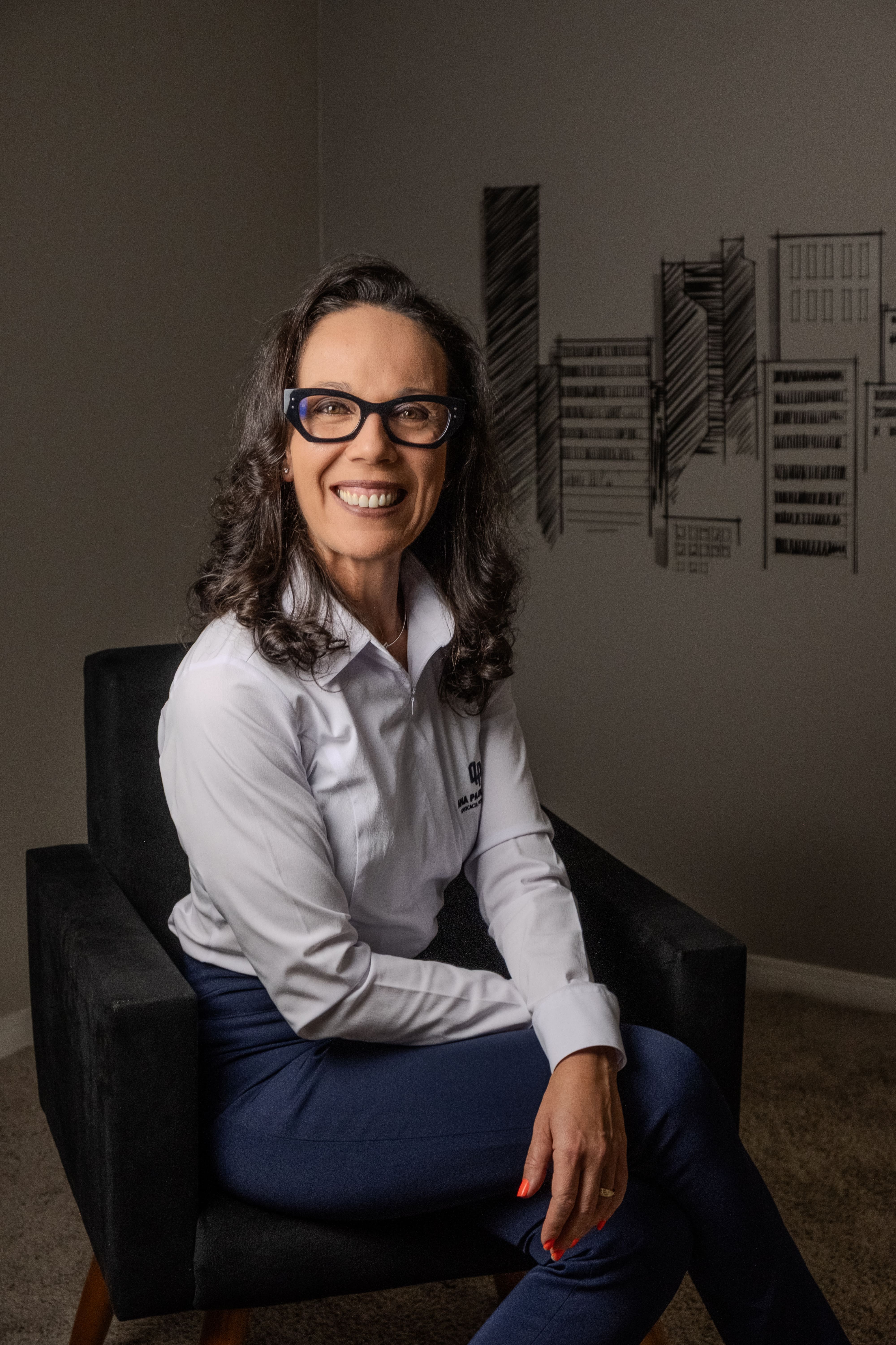 Dra. Ana Paula Lima em seu escritório